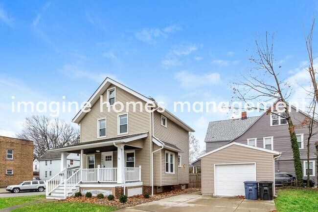 Foto del edificio - Pet-friendly 3 Bedroom Home in Lakewood, OH