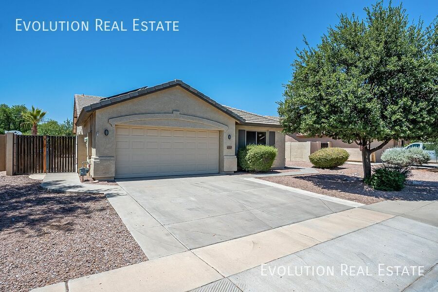 Primary Photo - 10330 E Idaho Ave