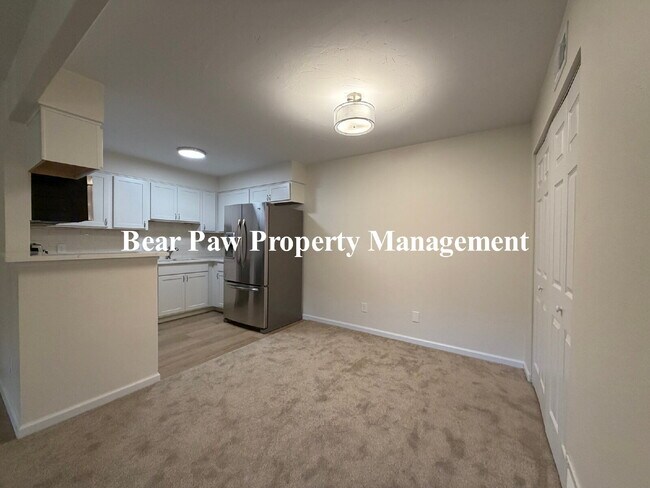 Building Photo - Great One Bedroom Condo in Lakewood!"