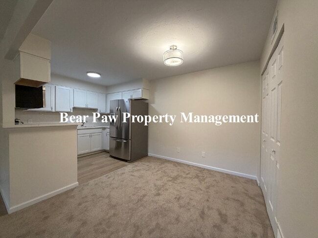 Building Photo - New Lower Price on this Great One Bedroom ...