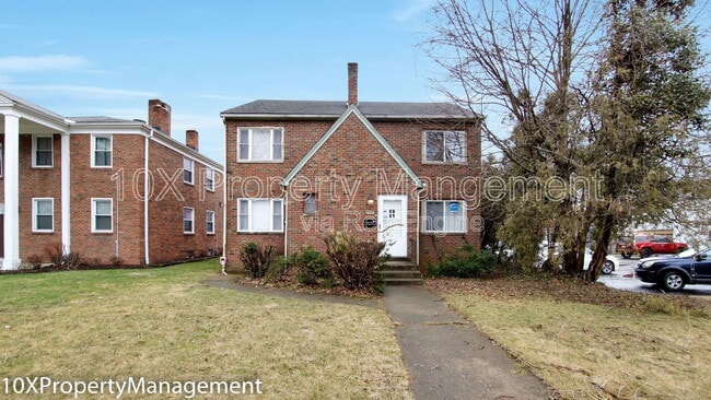 Building Photo - 2911 Sullivant Ave