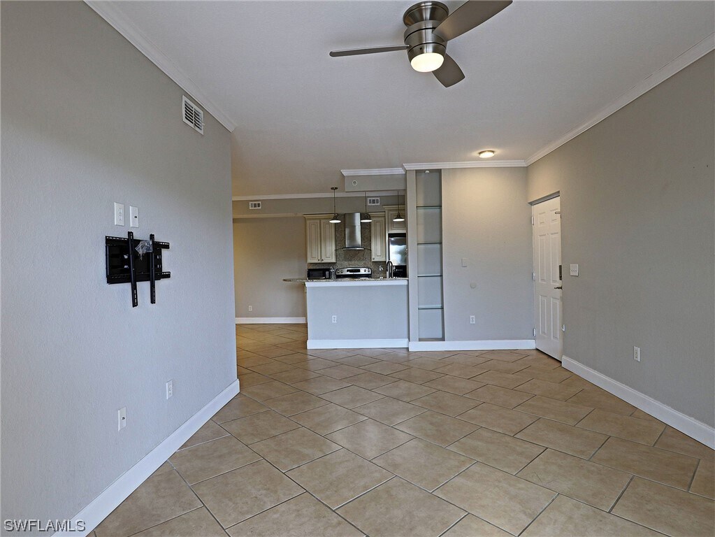Primary Photo - 6461 Aragon Way