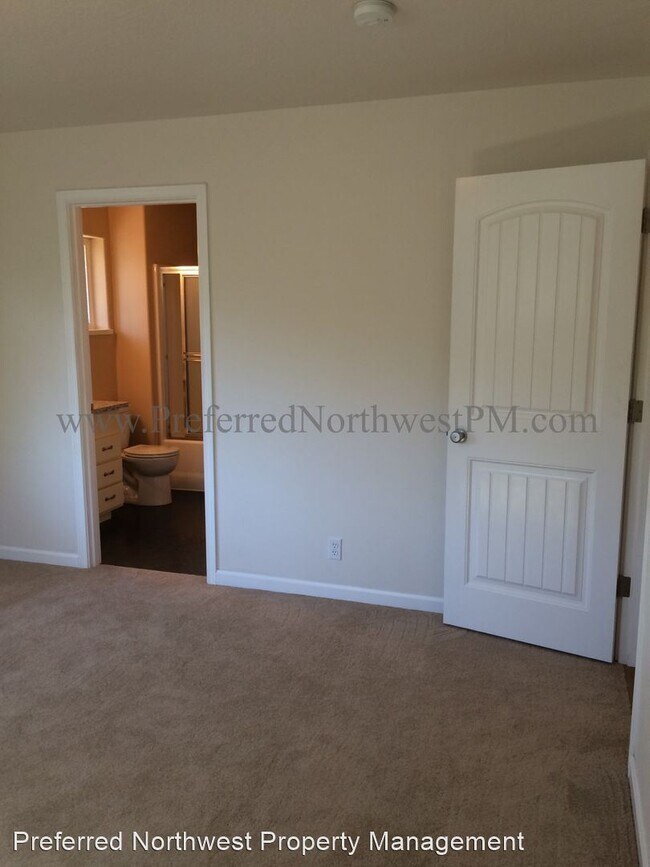 Building Photo - 3 br, 2 bath House - 1708 Elkay Drive