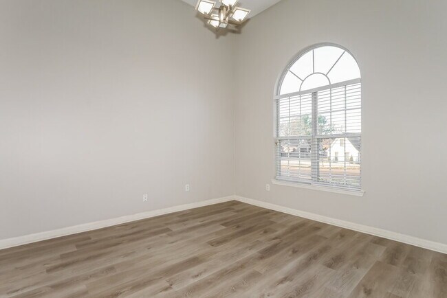 Foto del edificio - 7643 Shadow Hills Dr