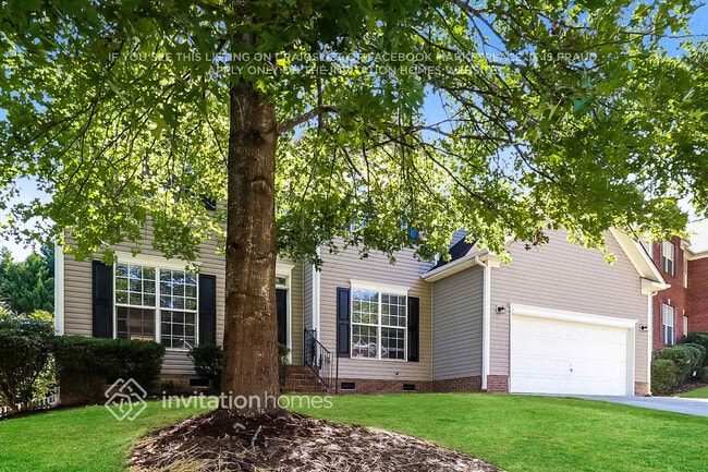 Building Photo - 2201 Baggins Ln