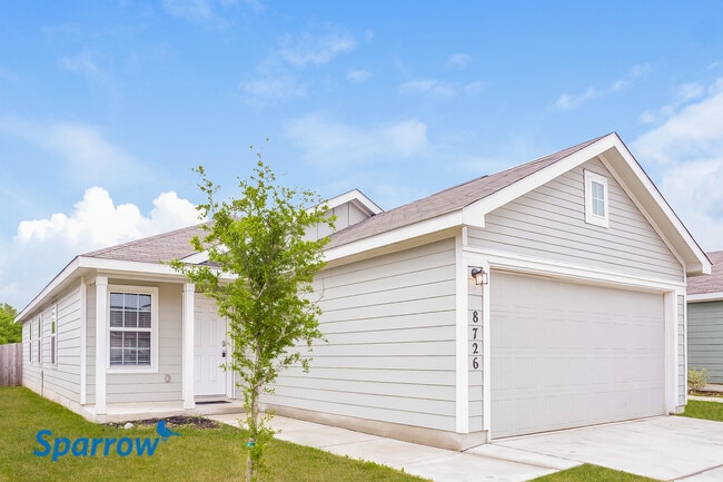 Building Photo - 8726 Segura Way
