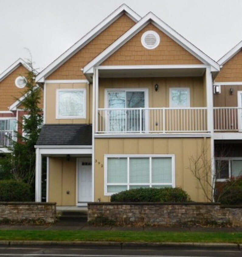 Foto principal - 3Bd/2.5Ba Two Story Townhouse - Available ...