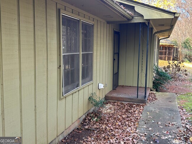 Foto del edificio - 627 Epps Bridge Pkwy