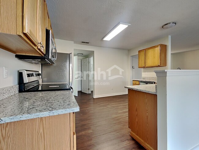 Foto del edificio - 268 Heftner Cir