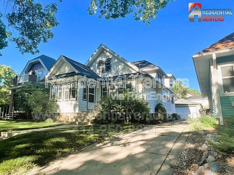 Primary Photo - 2372 N 61st St