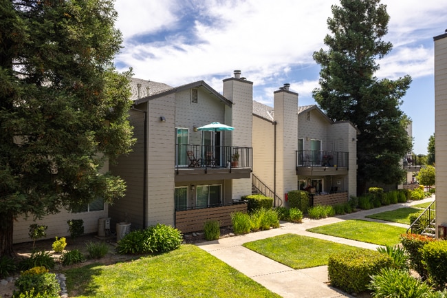 Building Photo - 9237 Elk Grove Florin Rd