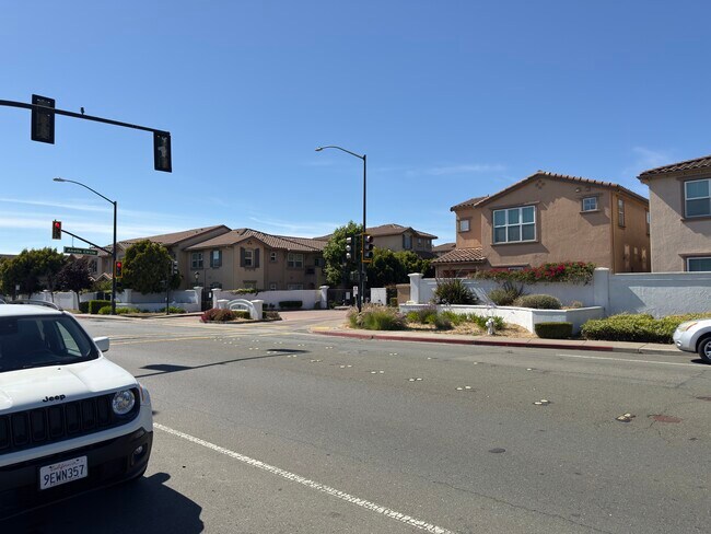 Entrance Street View - 300 Presidio St