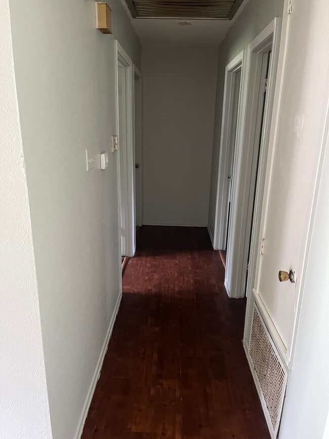 Building Photo - 4235 Madera Dr