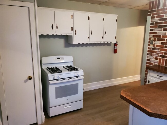 estufa de gas - 729 Catherine St