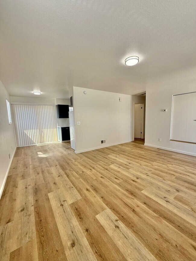 Foto del edificio - 421 Timothy Way