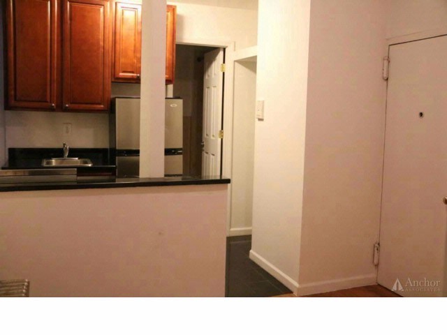 Foto del edificio - 63 E 92nd St