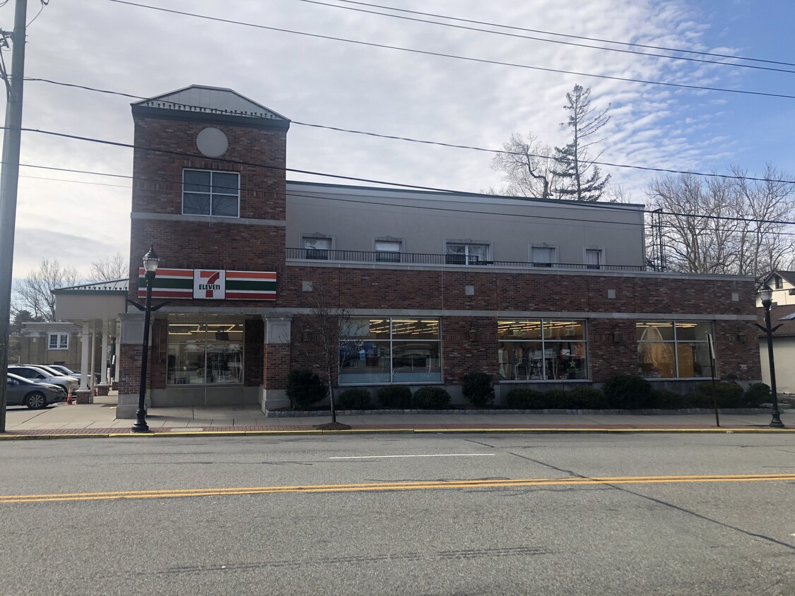 Primary Photo - 287 Bloomfield Ave