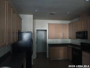 Foto del edificio - 14230 Real Delight