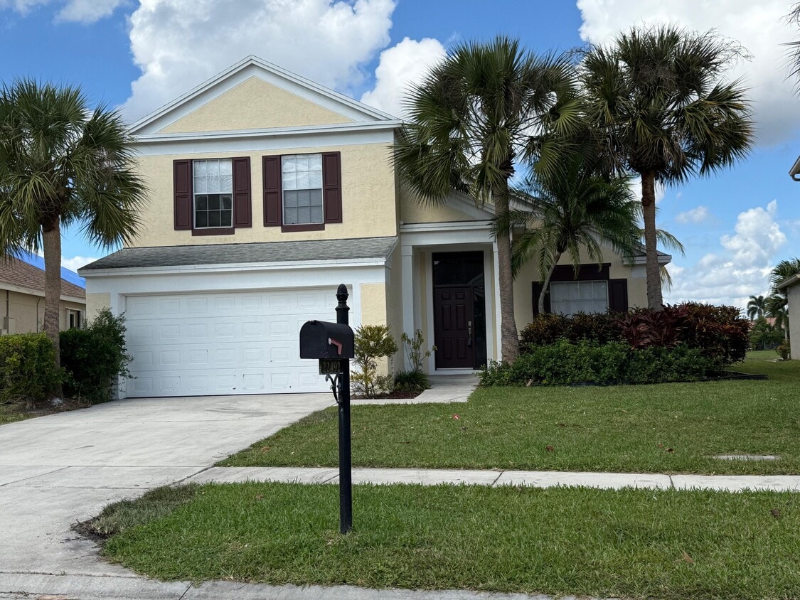 Primary Photo - 22492 Middletown Dr