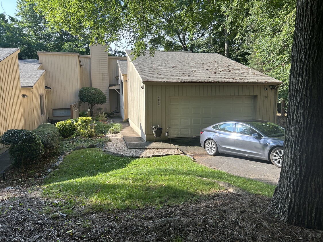 Primary Photo - 4039 Ivystone Ct