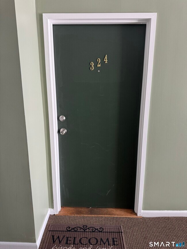 Foto del edificio - 175 Mill Pond Rd