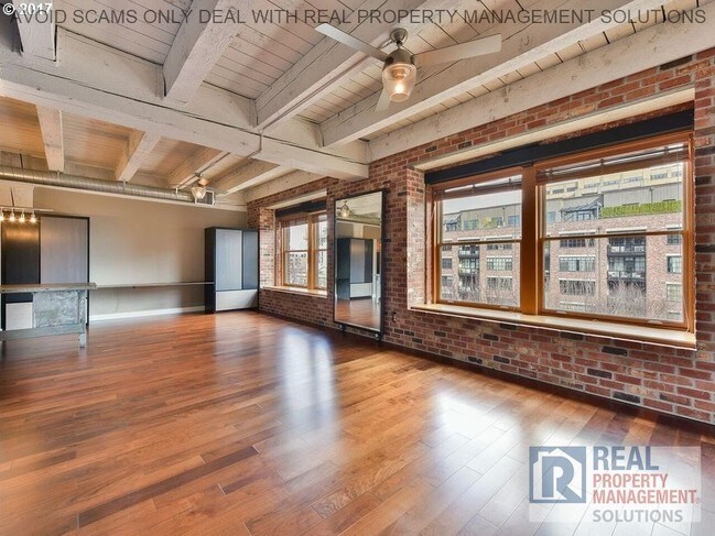 Building Photo - 416 NW 13th Ave