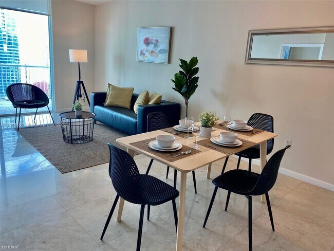 Building Photo - 1 br, 1 bath Condo - 1200 Brickell Bay Dr ...