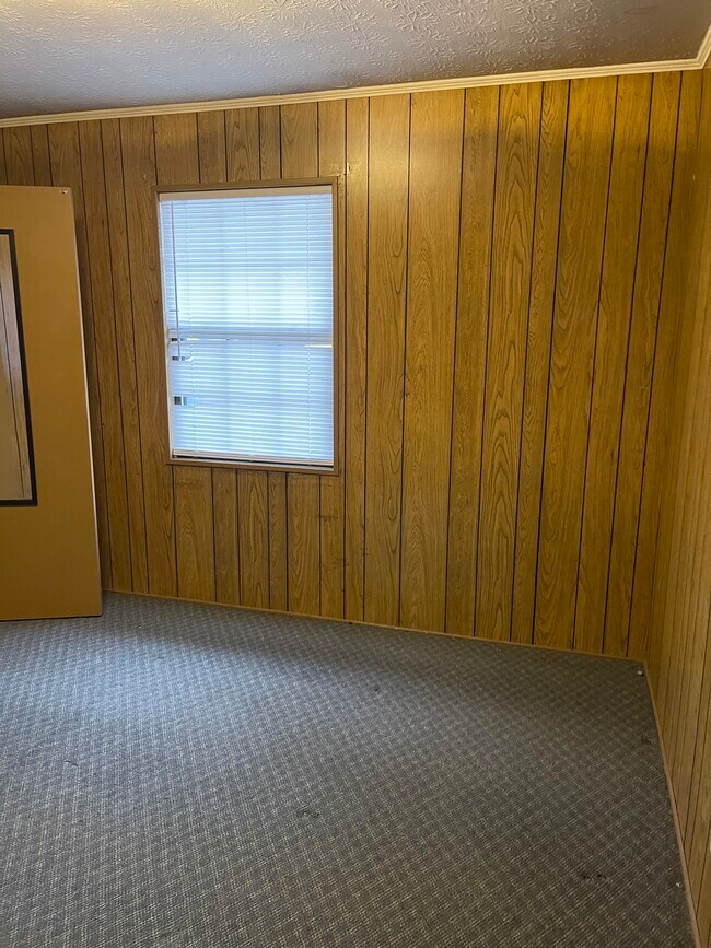 Foto del edificio - 1804 Byrne Ave