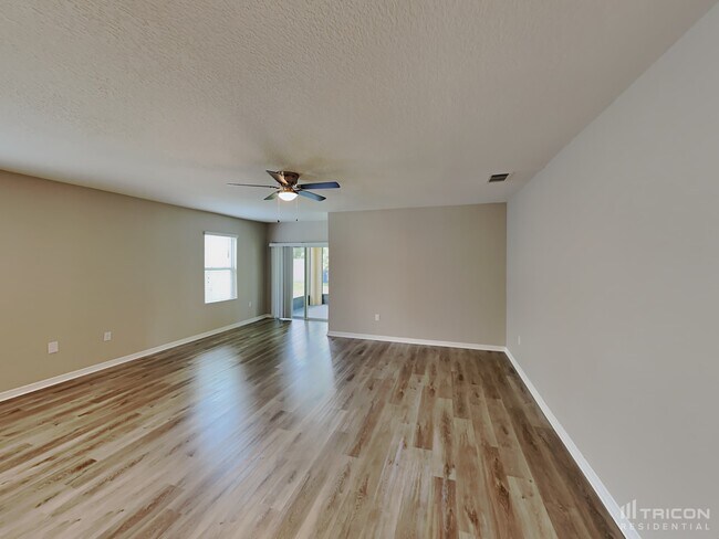 Building Photo - 518 Squires Grove Dr