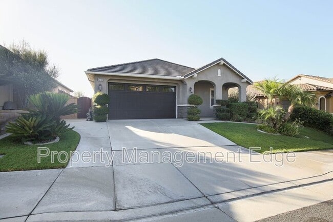 Building Photo - 43108 Greene Cir