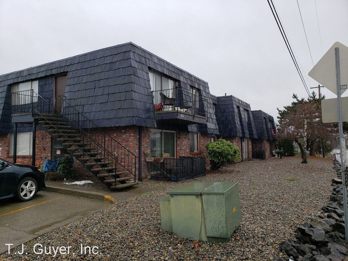 210 SW 13th St, Chehalis, WA 98532 Room for Rent in Chehalis, WA