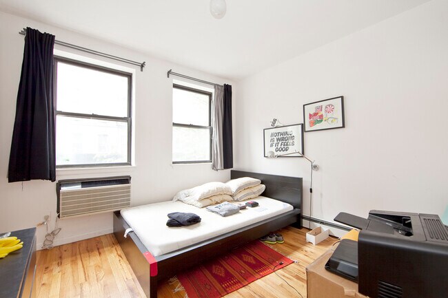 Foto del edificio - 509 E 12th St