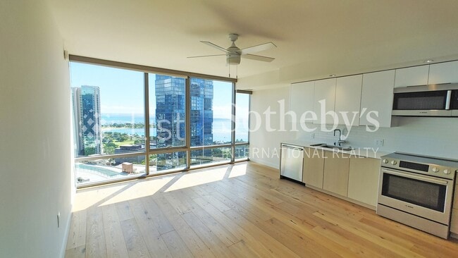 Building Photo - Ae'o #2710  |  Honolulu, HI