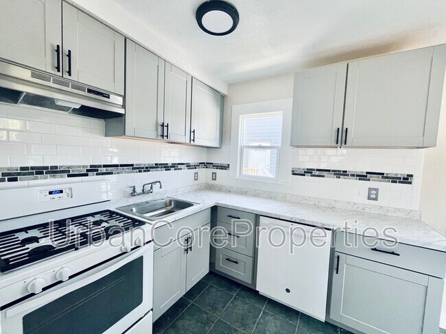 Foto del edificio - 235 7th Ave N