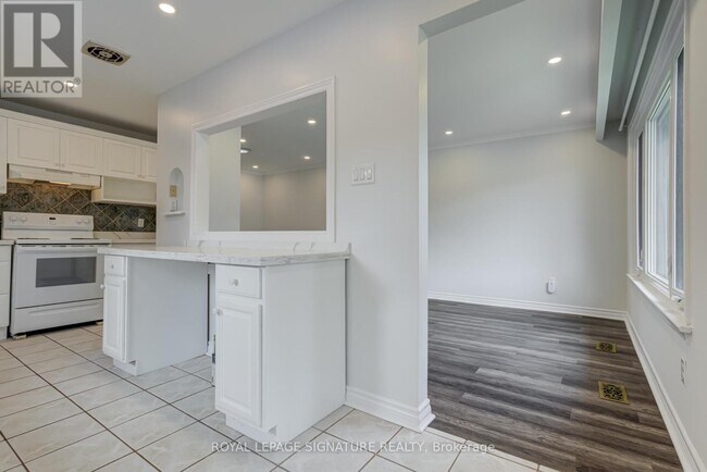 Building Photo - 144 Willow Ln