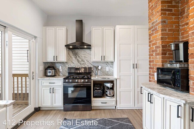 Building Photo - 3 br, 3.5 bath House - 613 N Beatty