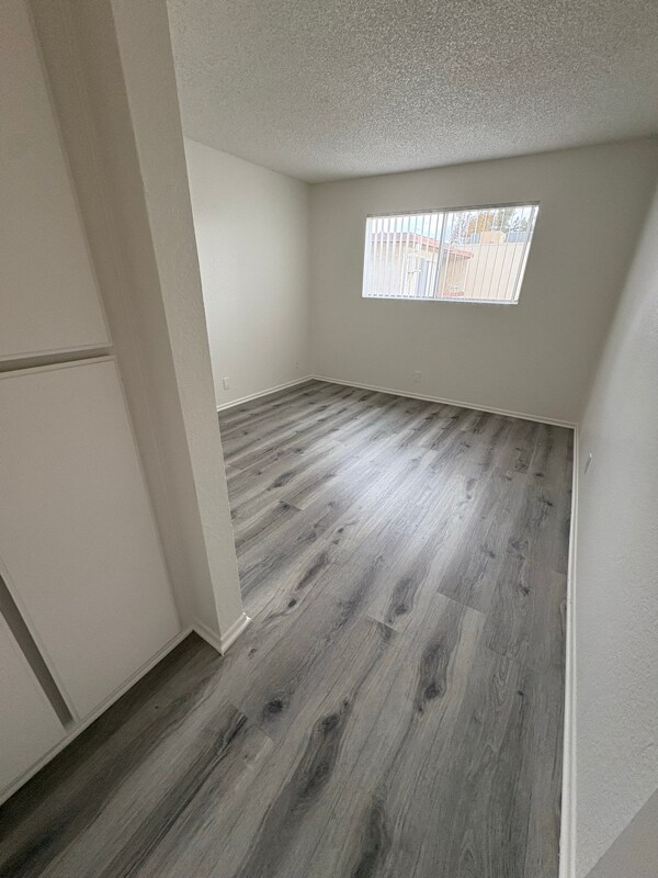 Foto del edificio - 6925 Haskell Ave