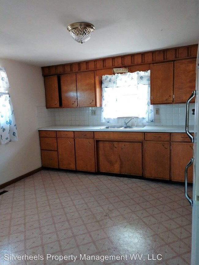 Building Photo - 2 br, 1 bath House - 2210 1/2 26th Avenue