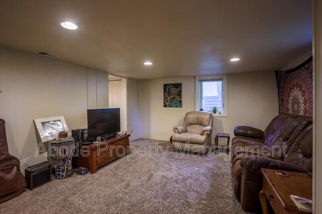 Foto del edificio - 501 W Mountain Ave