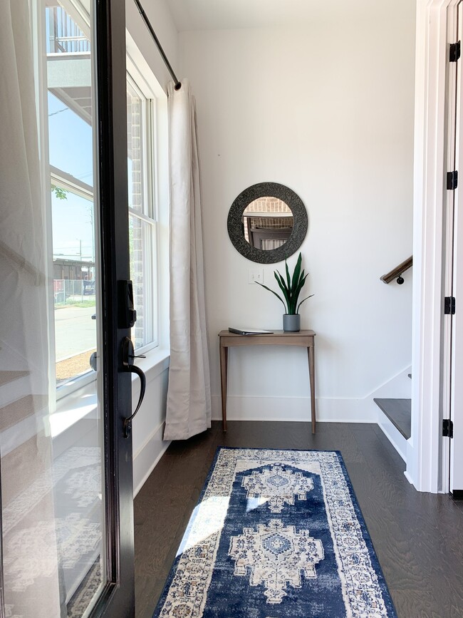 Photo - 1566 Cowart St Townhome