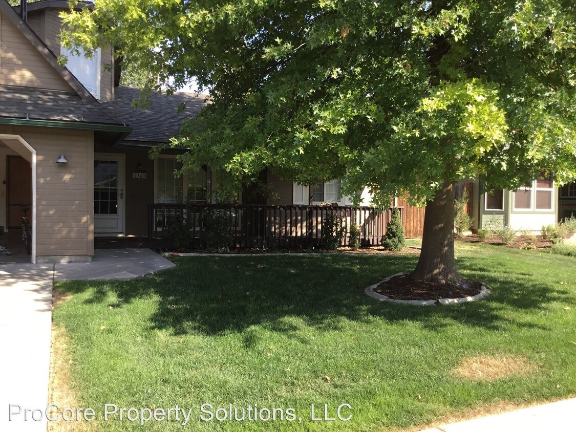 Primary Photo - 2340 N Carissa Pl