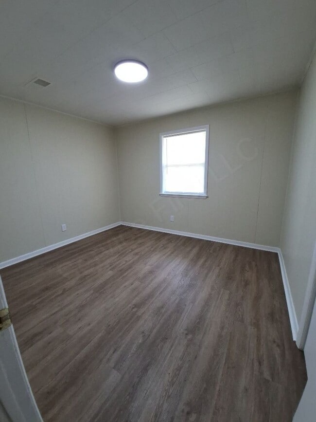 Building Photo - Bailey Apartments