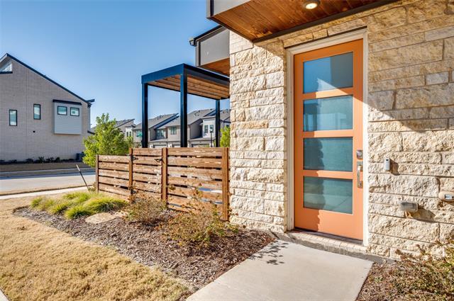 Building Photo - 3711 Rosemont Dr