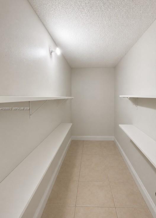Foto del edificio - 14850 Naranja Lakes Blvd