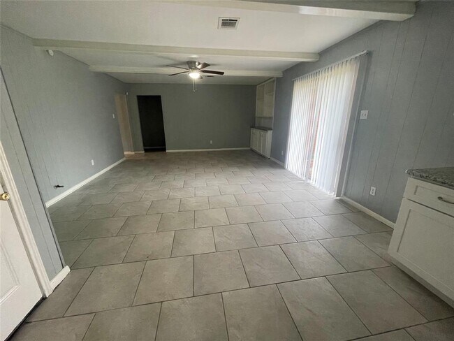 Building Photo - 8817 Bertwood St