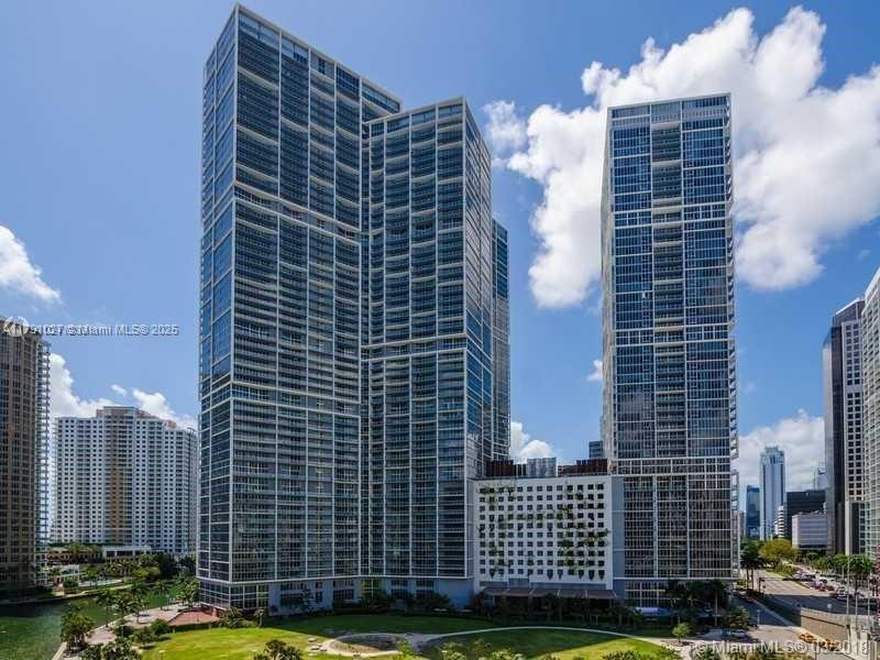 Foto principal - 475 Brickell Ave