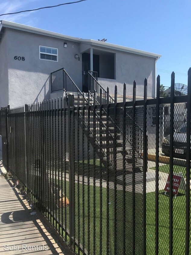 Primary Photo - 7900 Avalon Blvd