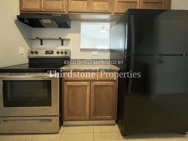 Foto del edificio - 5127 Indian Lakes Ct APT 4, Jacksonville, ...