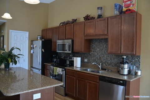 Building Photo - 5230 Beachside Dr