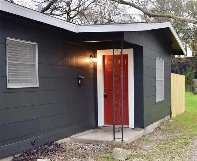 Foto del edificio - 607 Nelray Blvd